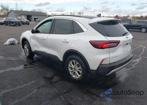 2024 Ford Escape Active z USA, uszkodzony, nr VIN 1FMCU9GN1RUB59943